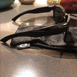 Oakley Rev ups